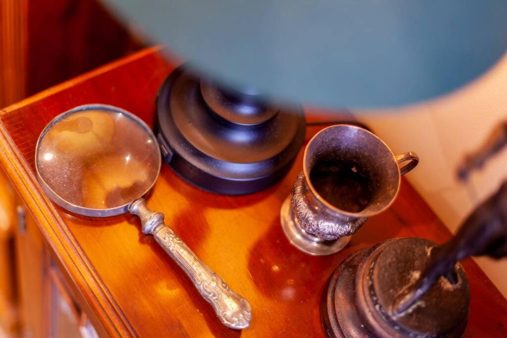 Outstanding Antique 1Br Flat In Soho Apartment London Luaran gambar
